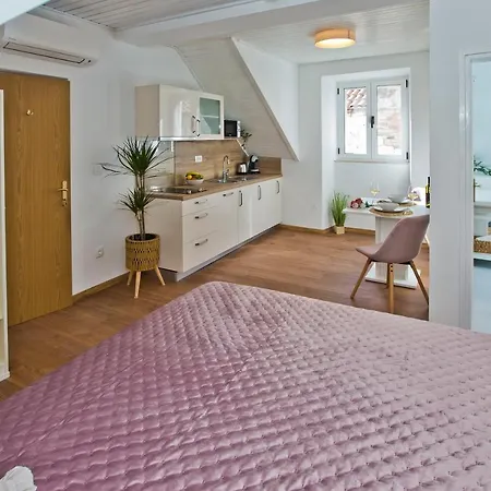 *beautiful, Centrally Located Apartment* Appartement Hvar Town
