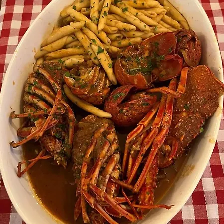 *beautiful, Centrally Located Apartment* Apartman