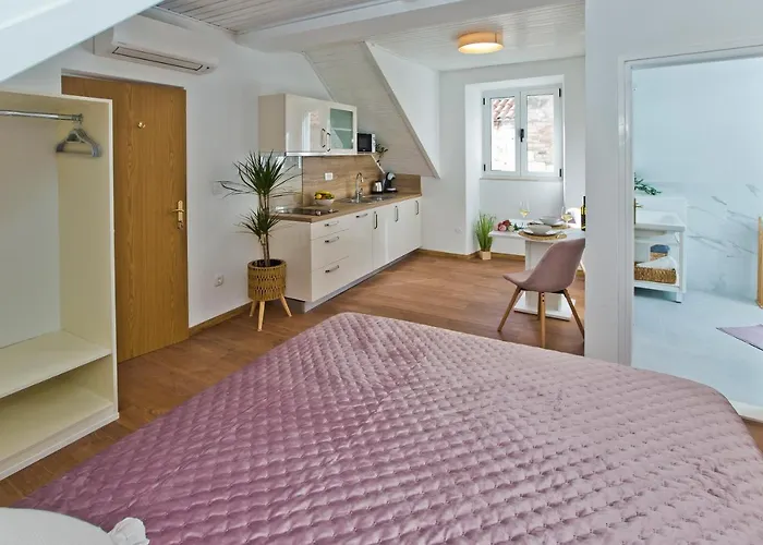 *beautiful, Centrally Located Apartment* Apartamento Hvar Town